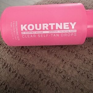 Kourtney Clear Self-Tan Drops — Gradual-to-Extra Dark Pink